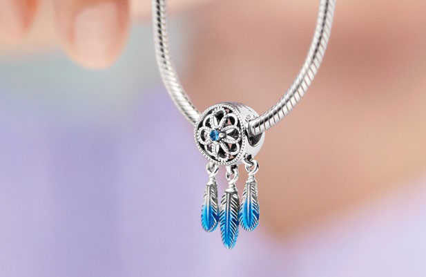 PANDORA INTRODUCES NEW CHARM FOR CHANGE IN SUPPORT OF UNICEF.