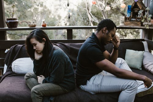 Signs that you’re in a toxic/ unhealthy relationship